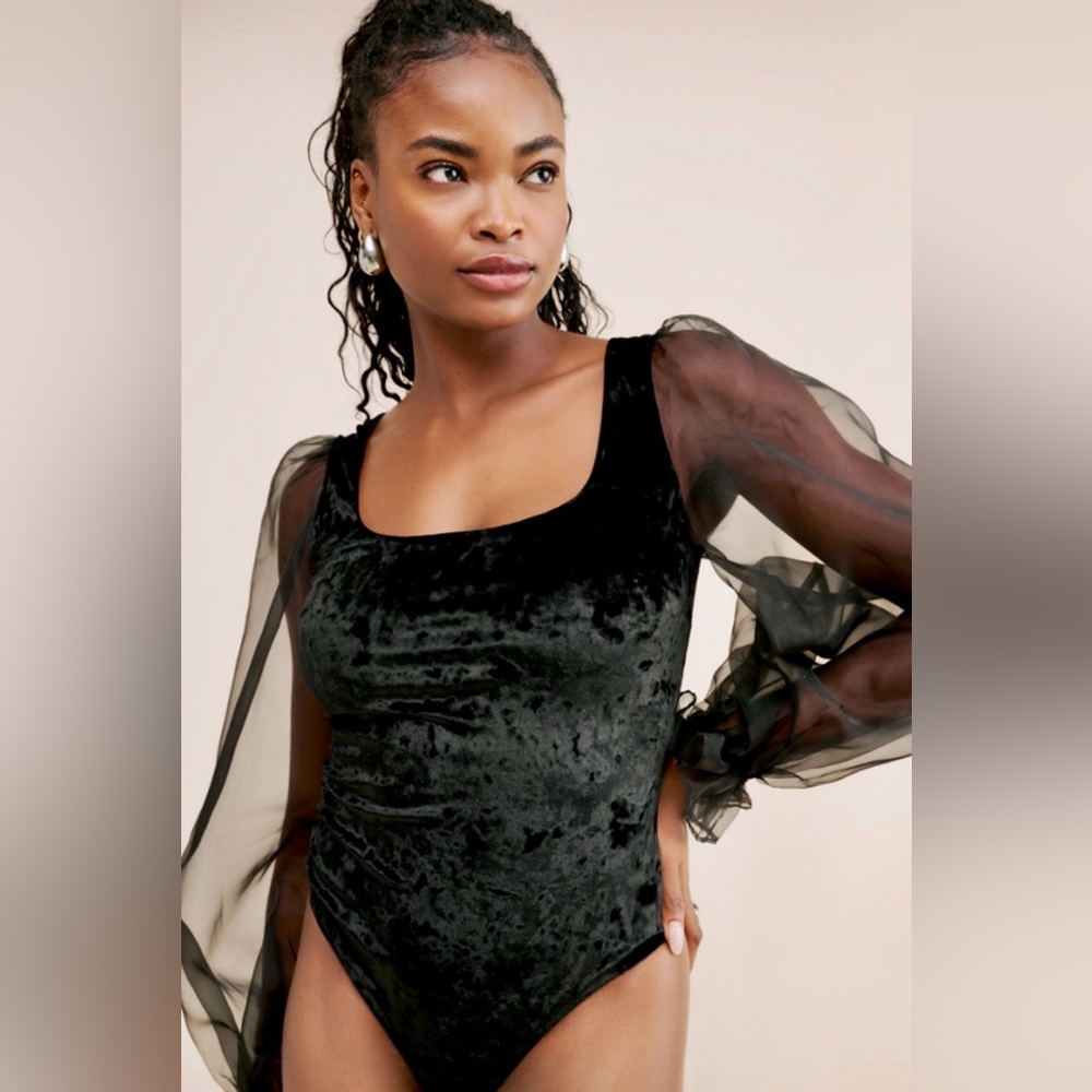 Hutch Puff Sleeve Velvet Bodysuit